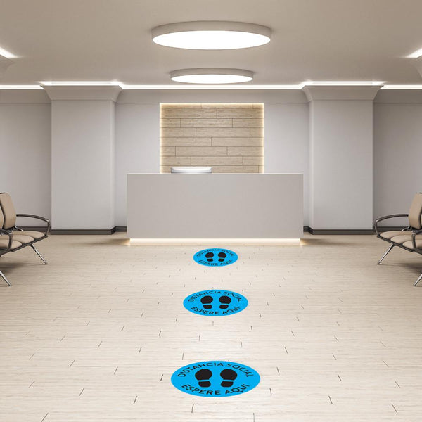 Etiquetas De Piso de Distancia Social De Pie Aquí Azul